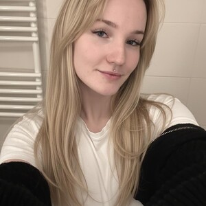 ViTheGoddess live cam video preview