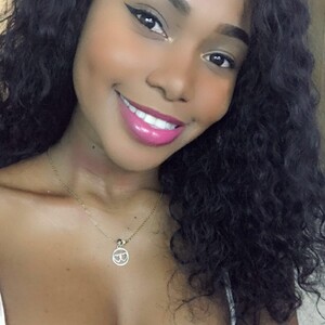 SexyGirll_ live cam video preview